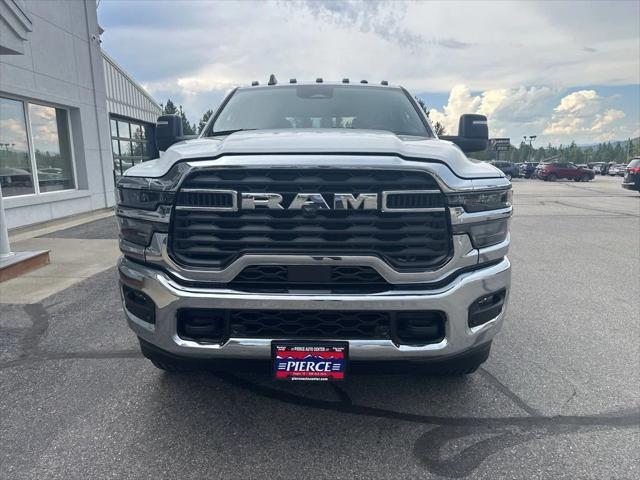 2025 RAM Ram 3500 RAM 3500 TRADESMAN CREW CAB 4X4 64 BOX
