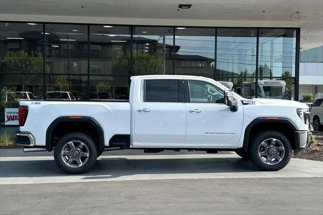 2025 GMC Sierra 2500HD 4WD Crew Cab Standard Bed SLT