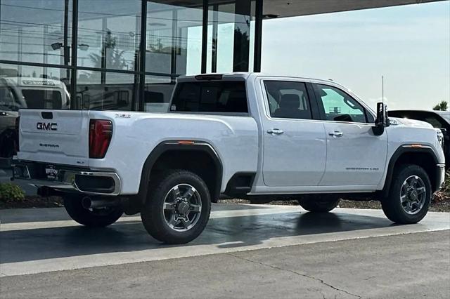 2025 GMC Sierra 2500HD 4WD Crew Cab Standard Bed SLT