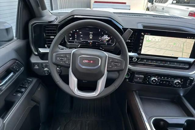 2025 GMC Sierra 2500HD 4WD Crew Cab Standard Bed SLT