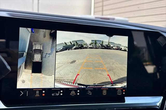 2025 GMC Sierra 2500HD 4WD Crew Cab Standard Bed SLT