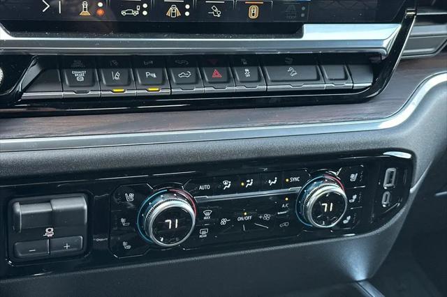 2025 GMC Sierra 2500HD 4WD Crew Cab Standard Bed SLT