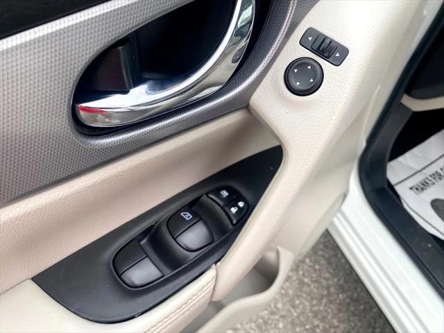 2020 Nissan Rogue Sport SL AWD Xtronic CVT