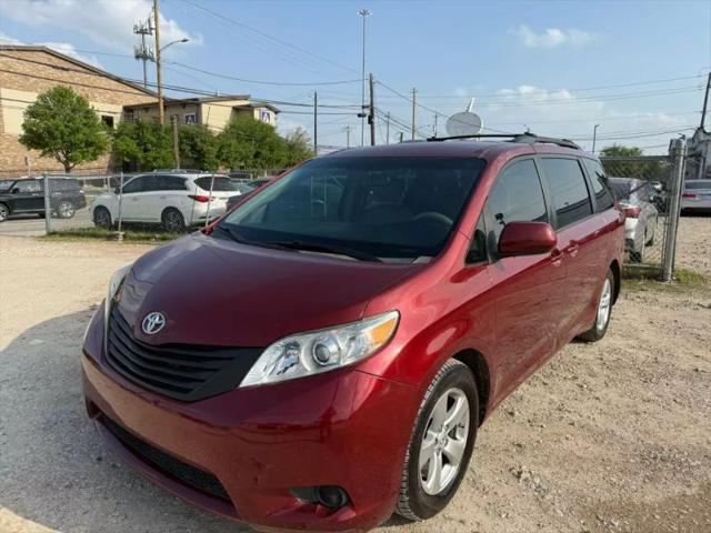 2014 Toyota Sienna LE V6 7 Passenger Mobility