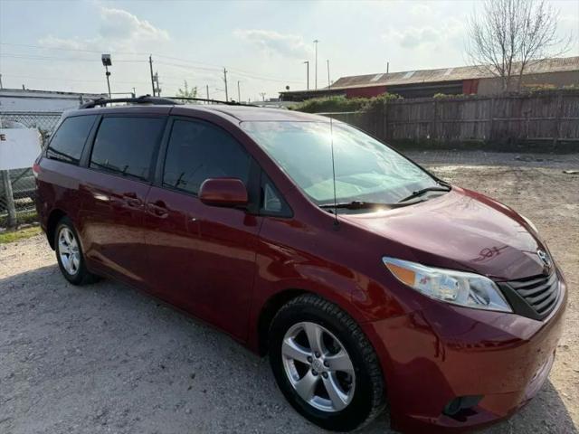 2014 Toyota Sienna LE V6 7 Passenger Mobility