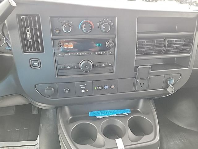 2025 GMC Savana Cargo RWD 2500 Regular Wheelbase Work Van