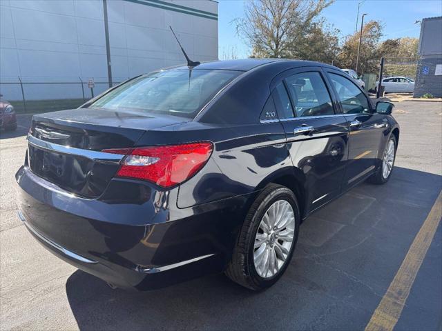 2011 Chrysler 200 Limited
