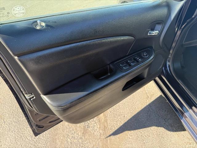 2011 Chrysler 200 Limited