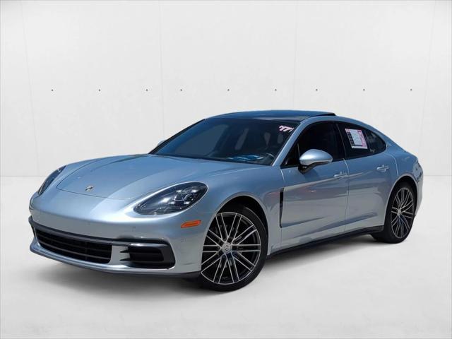 2017 Porsche Panamera 