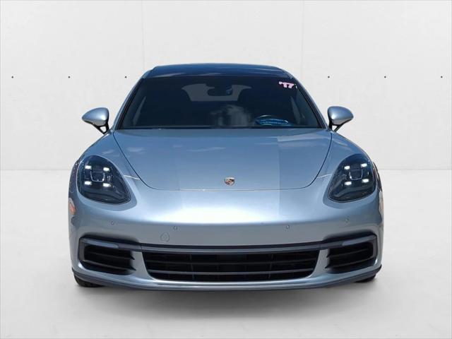 2017 Porsche Panamera 