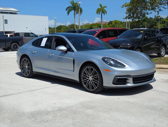2017 Porsche Panamera 