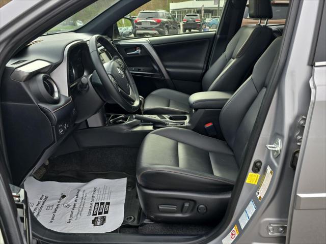 2018 Toyota RAV4 Hybrid SE