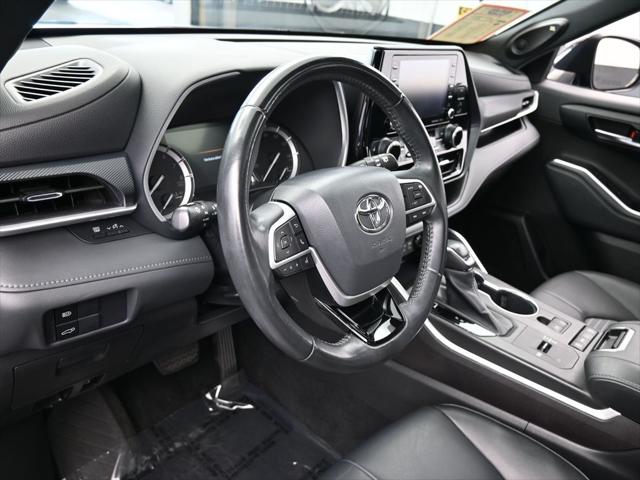 2022 Toyota Highlander XSE