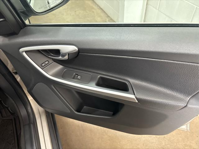 Used 2011 Volvo XC60 For Sale in Wilmington, OH