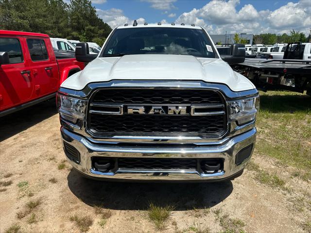 2024 RAM Ram 3500 Chassis Cab RAM 3500 TRADESMAN CREW CAB CHASSIS 4X4 60 CA