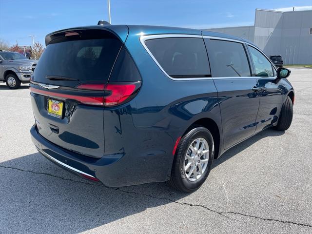 2025 Chrysler Pacifica PACIFICA SELECT