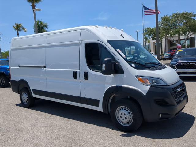 2025 RAM ProMaster 2500 Cargo Van Tradesman High Roof 159 WB w/Pass Seat