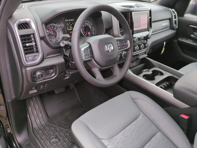 2025 RAM Ram 1500 RAM 1500 BIG HORN CREW CAB 4X4 57 BOX