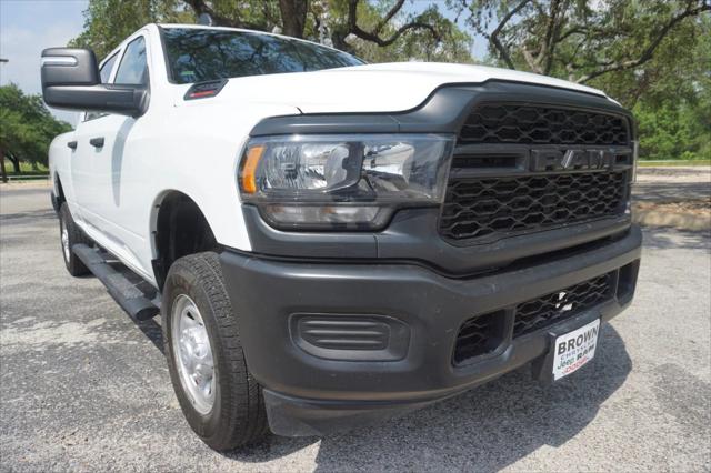 2024 RAM 2500 Tradesman Crew Cab 4x4 64 Box