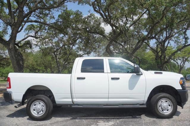 2024 RAM 2500 Tradesman Crew Cab 4x4 64 Box