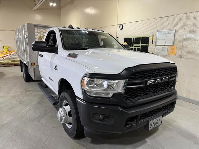 2022 RAM 3500 Chassis Tradesman/SLT