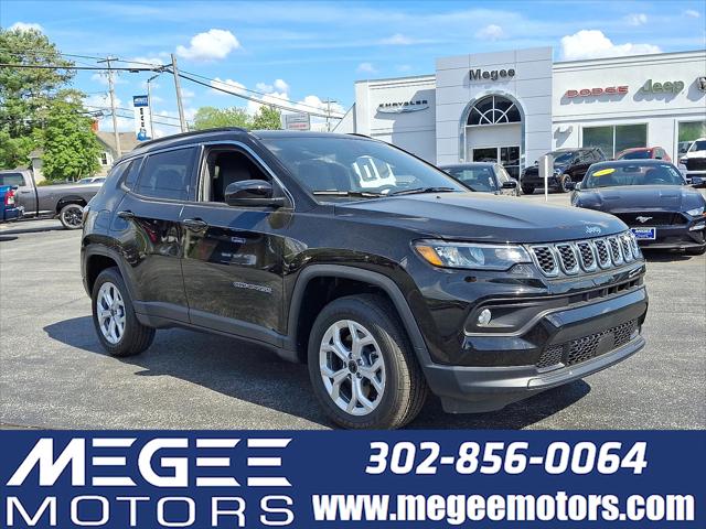 2025 Jeep Compass COMPASS LATITUDE 4X4