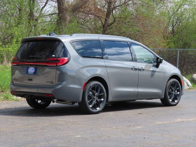 2025 Chrysler Pacifica PACIFICA LIMITED AWD