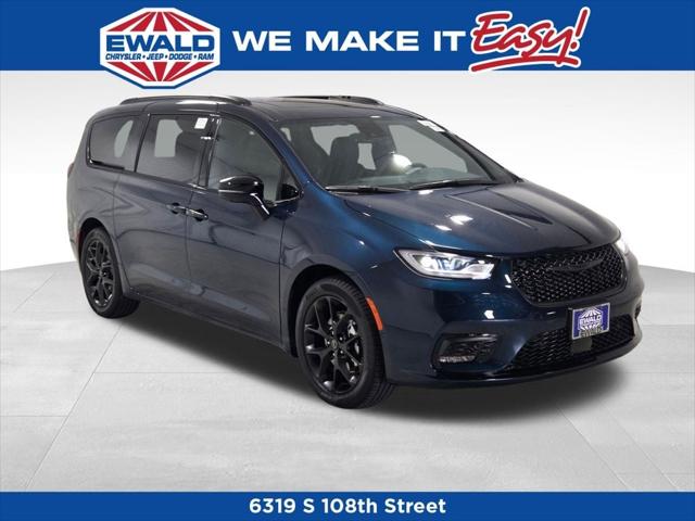 2025 Chrysler Pacifica PACIFICA LIMITED