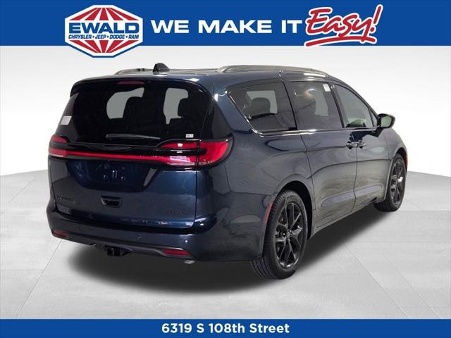 2025 Chrysler Pacifica PACIFICA LIMITED