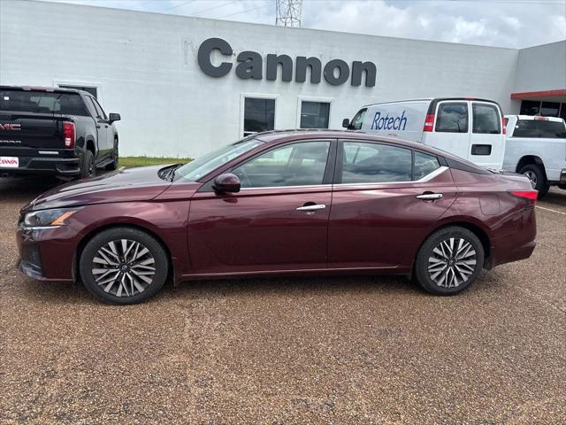 2023 Nissan Altima SV FWD