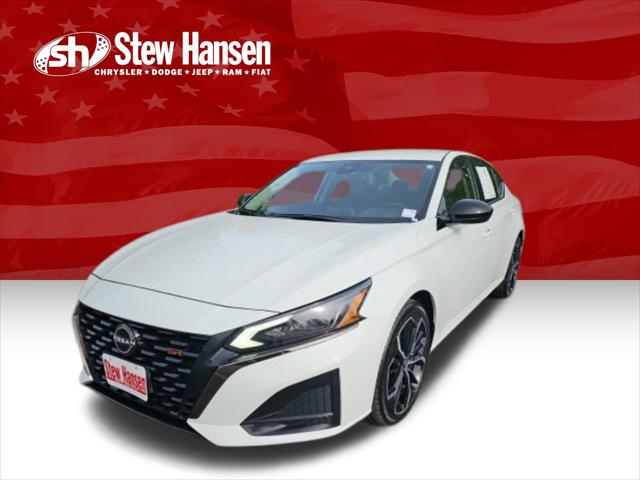 2023 Nissan Altima SR FWD