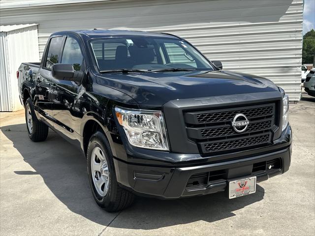 2023 Nissan TITAN Crew Cab S 4x2