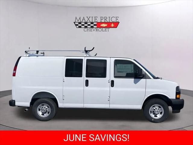 2025 Chevrolet Express Cargo Van RWD 2500 Regular Wheelbase WT