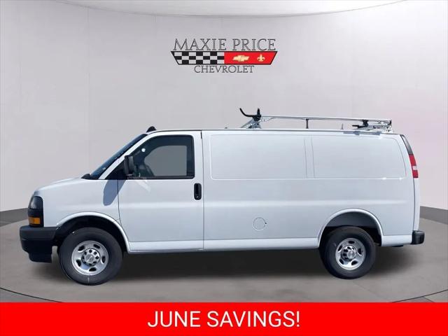 2025 Chevrolet Express Cargo Van RWD 2500 Regular Wheelbase WT
