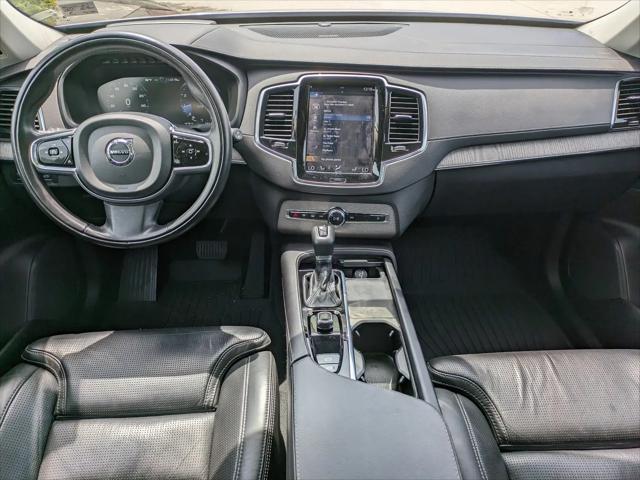 2022 Volvo XC90 T6 Inscription 7 Passenger
