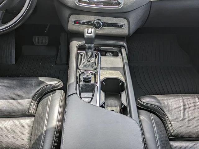 2022 Volvo XC90 T6 Inscription 7 Passenger