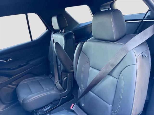 2023 Chevrolet Traverse AWD LT Leather