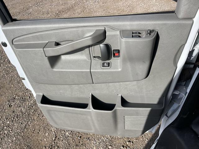 2025 GMC Savana Cargo RWD 2500 Extended Wheelbase Work Van