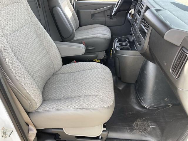 2025 GMC Savana Cargo RWD 2500 Extended Wheelbase Work Van