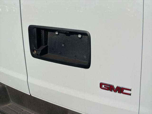 2025 GMC Savana Cargo RWD 2500 Extended Wheelbase Work Van