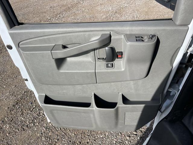 2025 GMC Savana Cargo RWD 2500 Extended Wheelbase Work Van