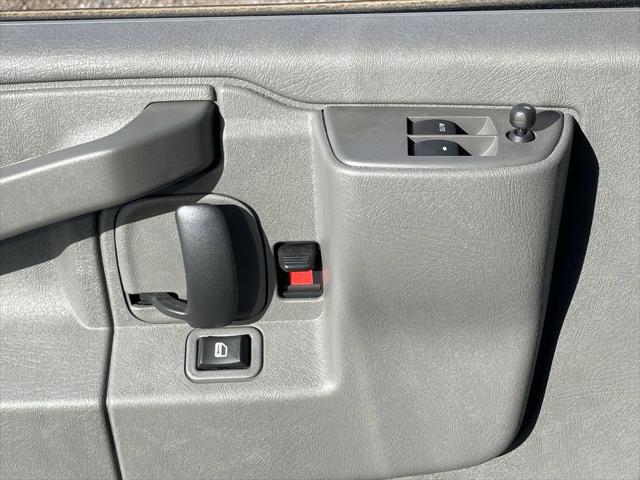 2025 GMC Savana Cargo RWD 2500 Extended Wheelbase Work Van
