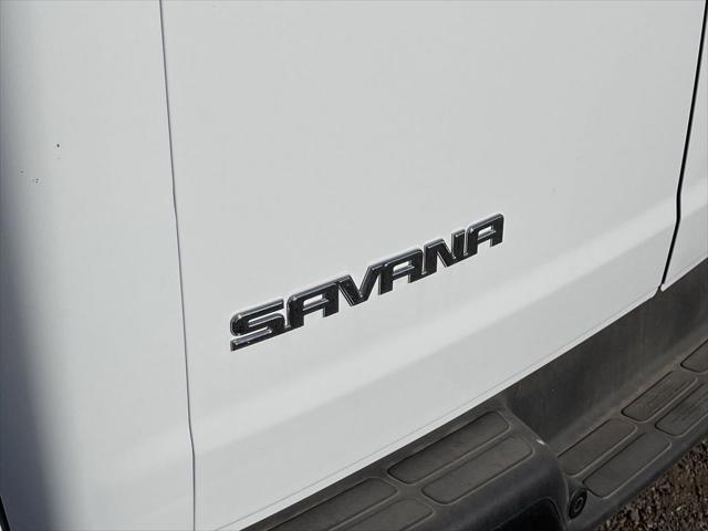 2025 GMC Savana Cargo RWD 2500 Extended Wheelbase Work Van