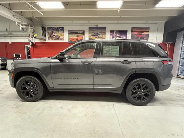 2025 Jeep Grand Cherokee Altitude 4x4