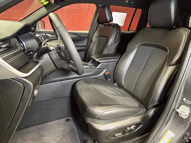 2025 Jeep Grand Cherokee Altitude 4x4