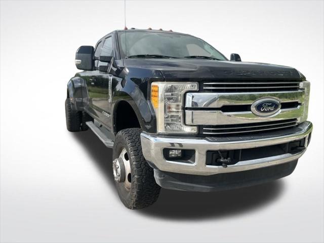 2017 Ford F-350 LARIAT