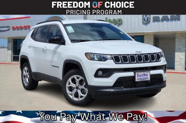 2025 Jeep Compass COMPASS LATITUDE 4X4