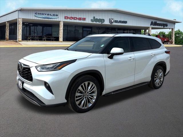 2022 Toyota Highlander Platinum