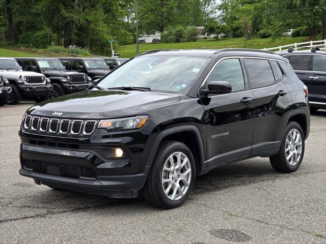2024 Jeep Compass Latitude Lux FWD