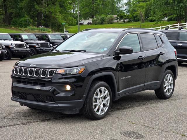 2024 Jeep Compass Latitude Lux FWD